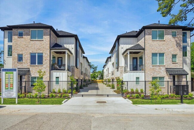 Building Photo - 512 Janisch Rd