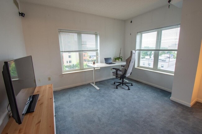 Building Photo - 655 Concord Ave