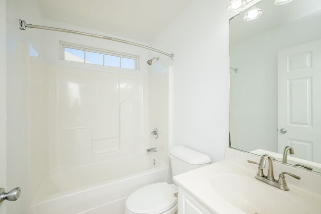 Building Photo - 203 Hayne Dr