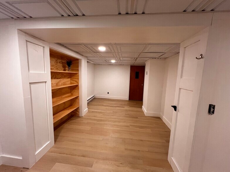 Building Photo - 143 Foote St