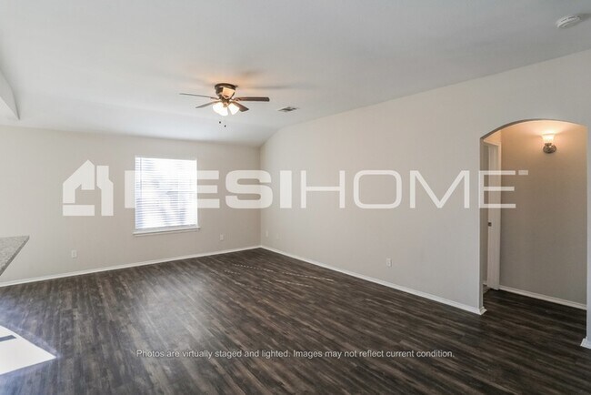 Building Photo - 3128 Ronay Dr