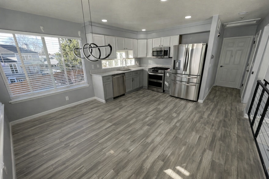 Building Photo - 4521 Gibraltar St