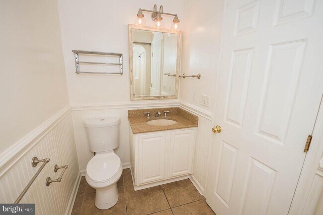 Building Photo - 5482 Royal Mile Blvd