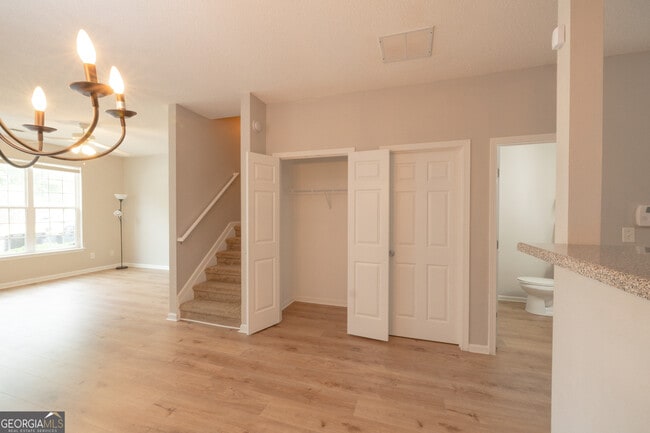 Building Photo - 2256 Nicole Dr