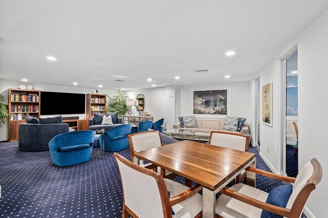 Building Photo - 100 Sunrise Ave