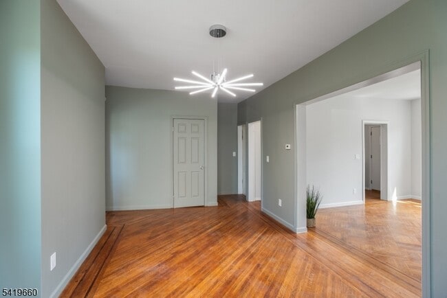 Building Photo - 108 Thomas St