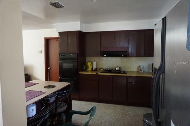 Building Photo - 4963 Cedar Bay St