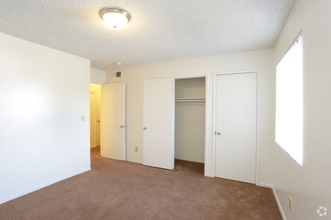 Interior Photo - Lexington Square Apartments