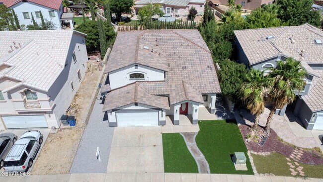 Building Photo - 3121 Tierra Paola Ln