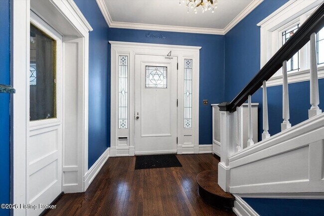 Building Photo - 1401 E Breckinridge St