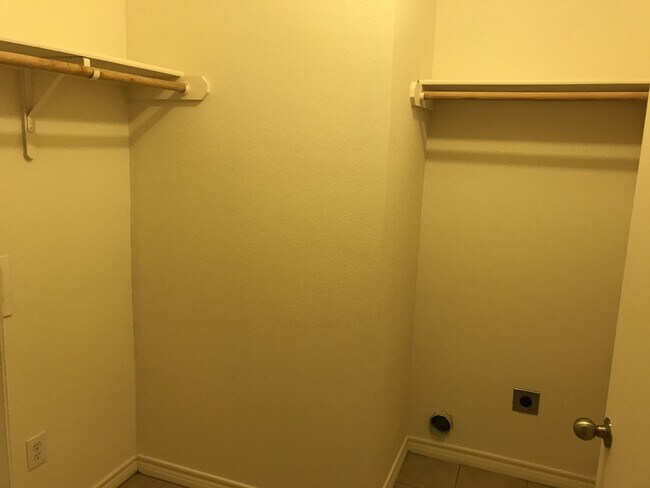 Building Photo - Duplex