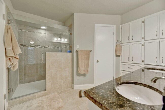 Building Photo - 11313 Menodora Dr