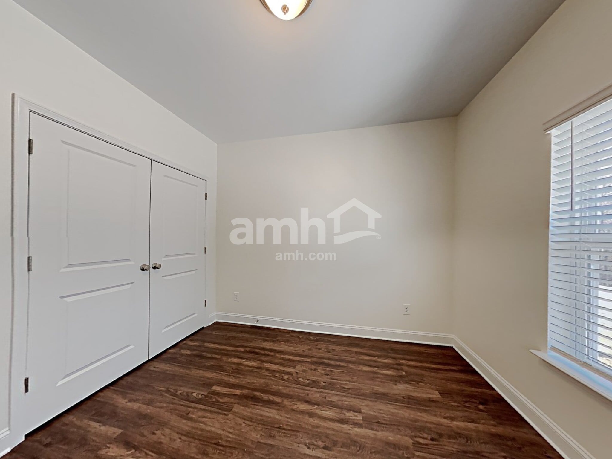 Building Photo - 1107 Bentley Pl