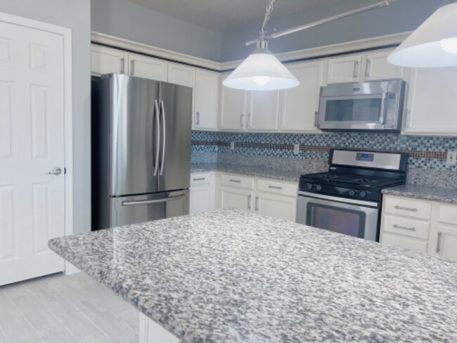 Building Photo - 4572 Yellow Harbor St