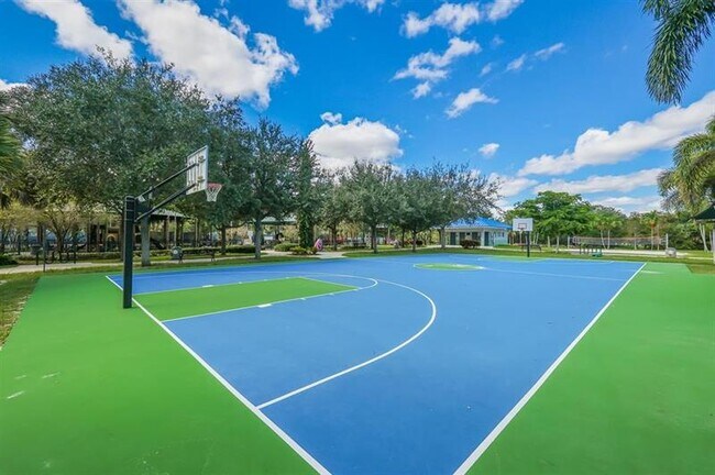 Building Photo - 3800 Oaks Clubhouse Dr