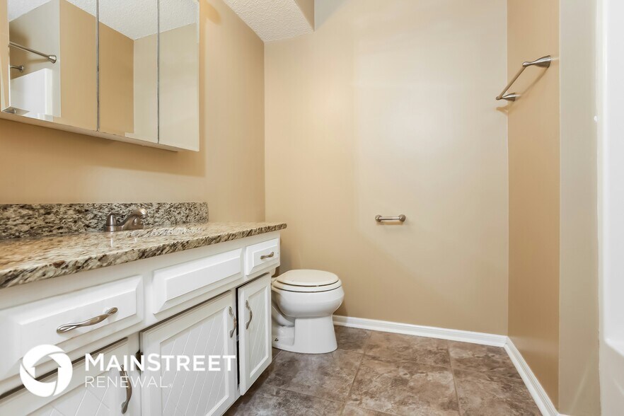 Building Photo - 16317 McKinley St