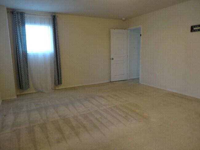 Building Photo - 4418 Windmill Run Dr