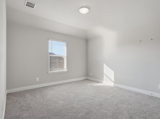 Building Photo - 1128 Red Hawk Ln