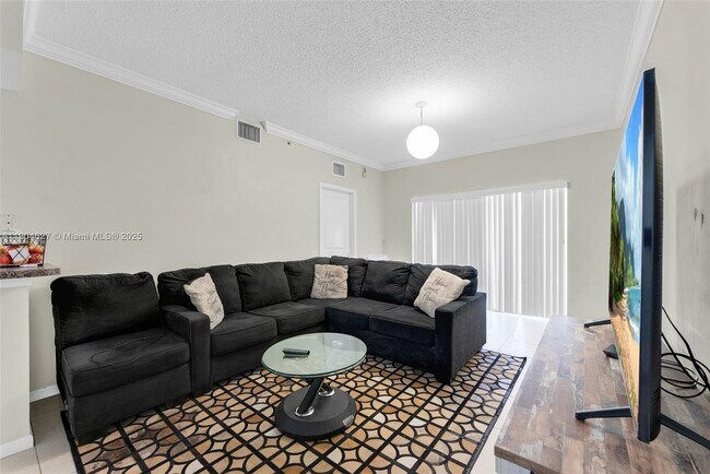 Building Photo - 5840 W Sample Rd