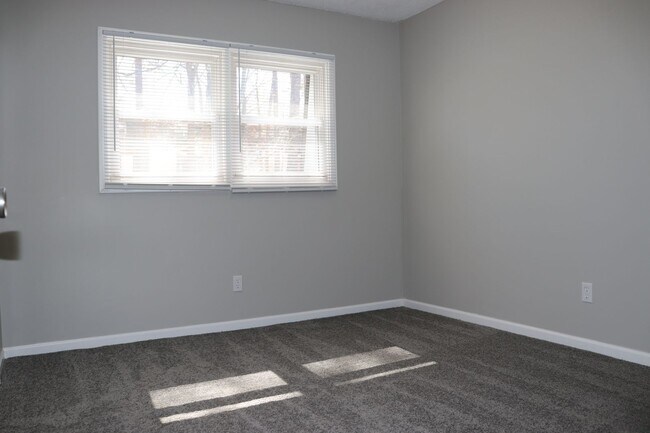 Building Photo - 731 Old Liberty Rd