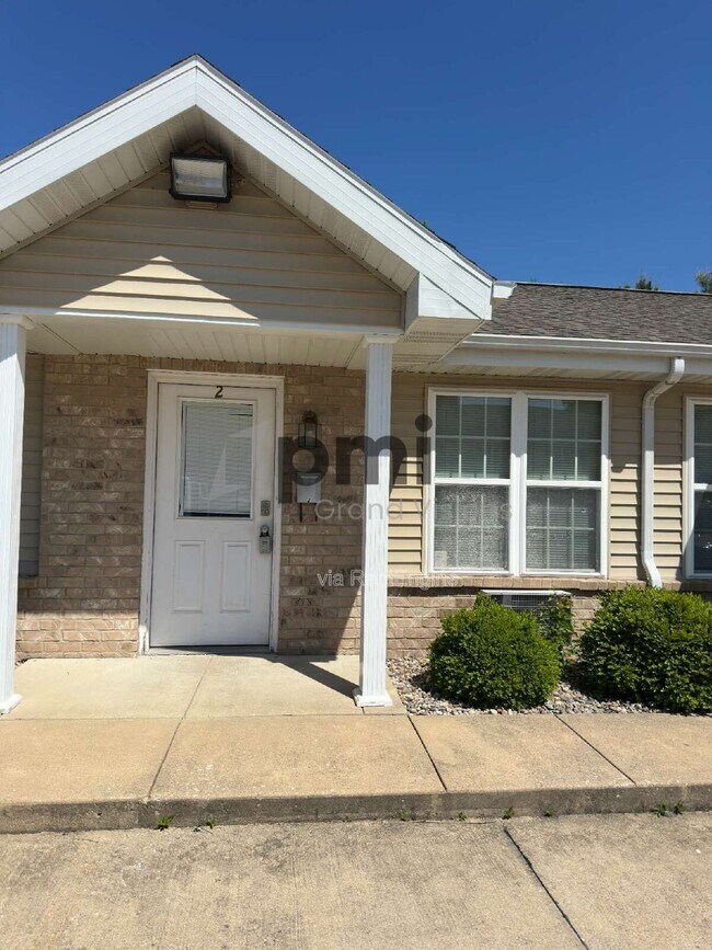Building Photo - 1308 Arthur Ave