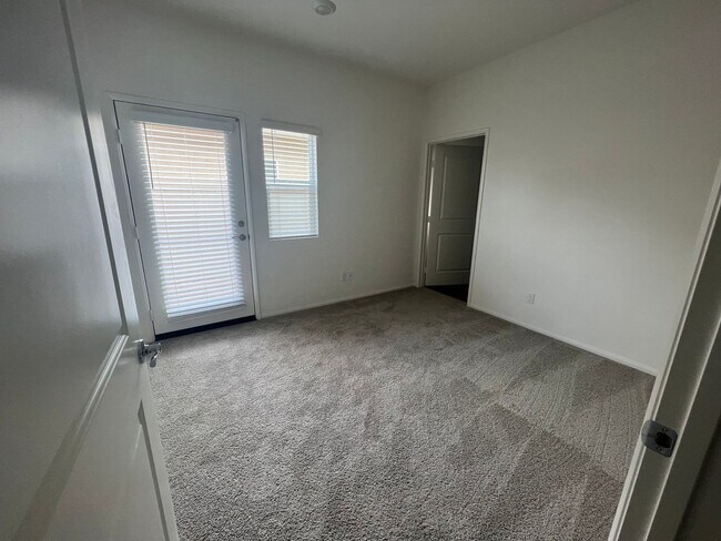 Building Photo - THIS HOME COMES WITH AN ADU