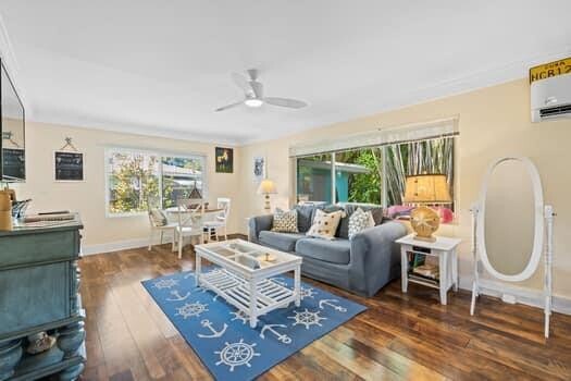 Building Photo - 1602 NE 1st Ave.