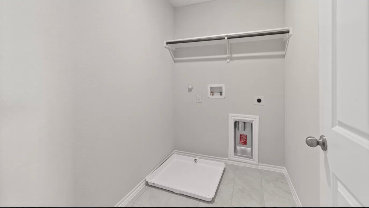 Laundry room - 3020 Frazier St