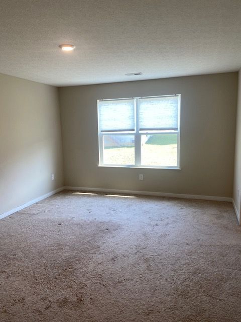 Building Photo - 314 Sandburg Dr