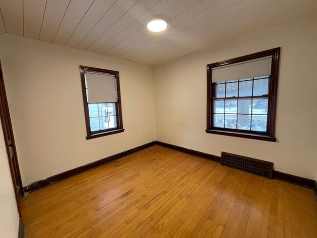 Building Photo - Click the “Apply Now” button or email wapmrentals@gmail.com for a prompt response.