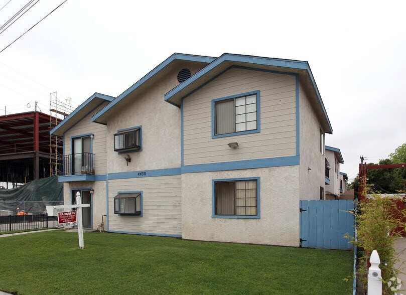 Building Photo - Campus Village 4