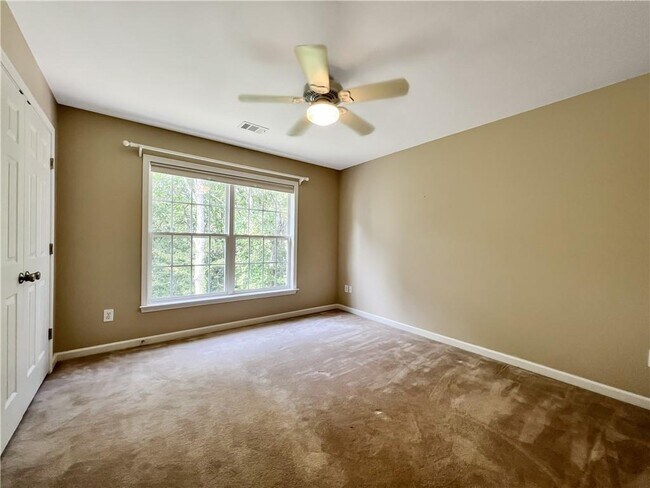 Building Photo - 1670 Laleiah Dr