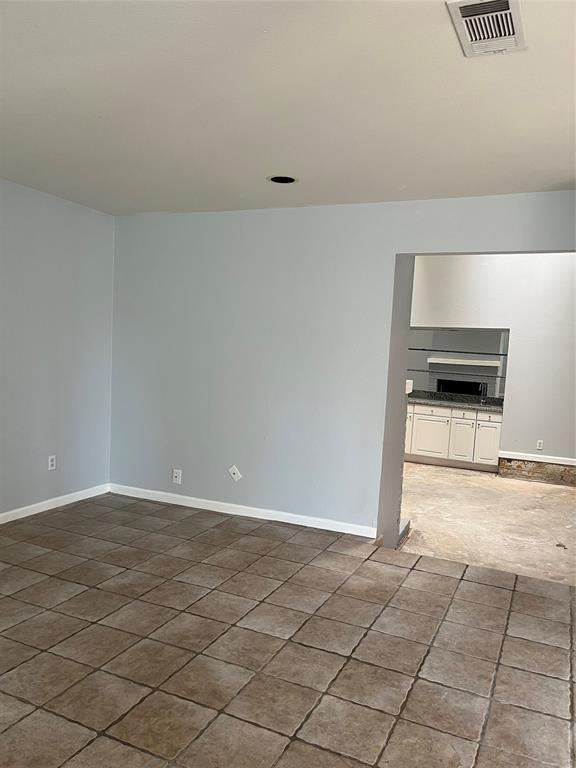 Building Photo - 13451 Parkway Blvd