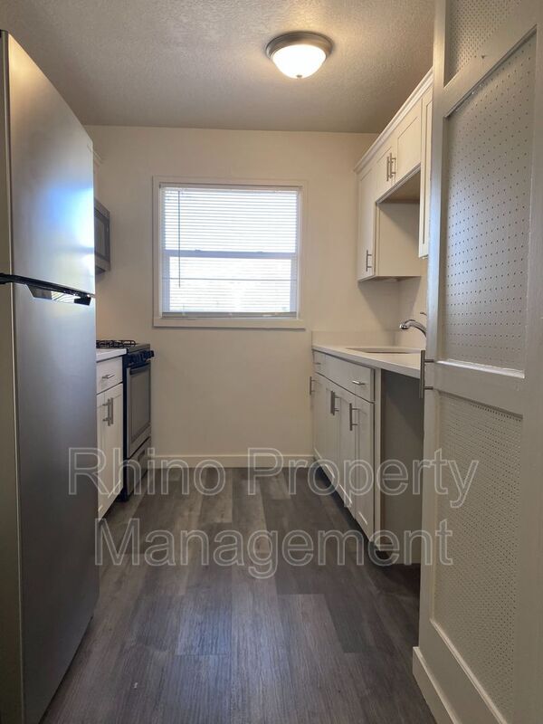 Building Photo - 1054 W 1520 N