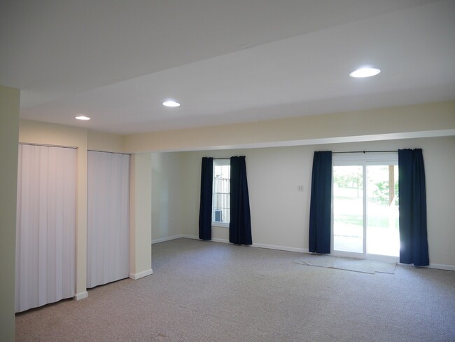 Building Photo - 3 Bedroom Townhouse- Owings Mills, MD