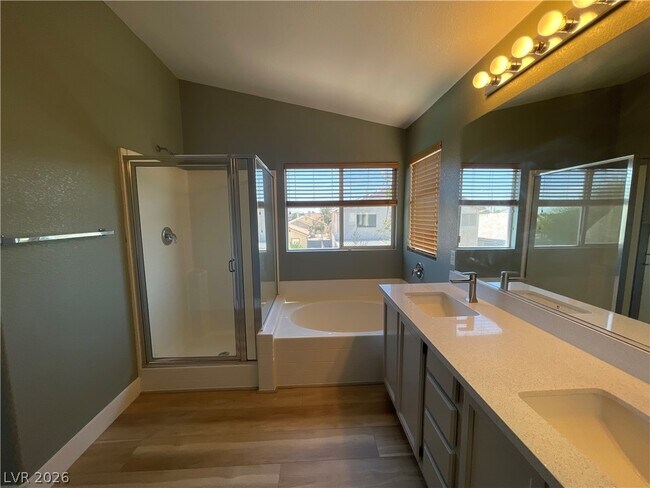 Building Photo - 5848 Red Dawn St