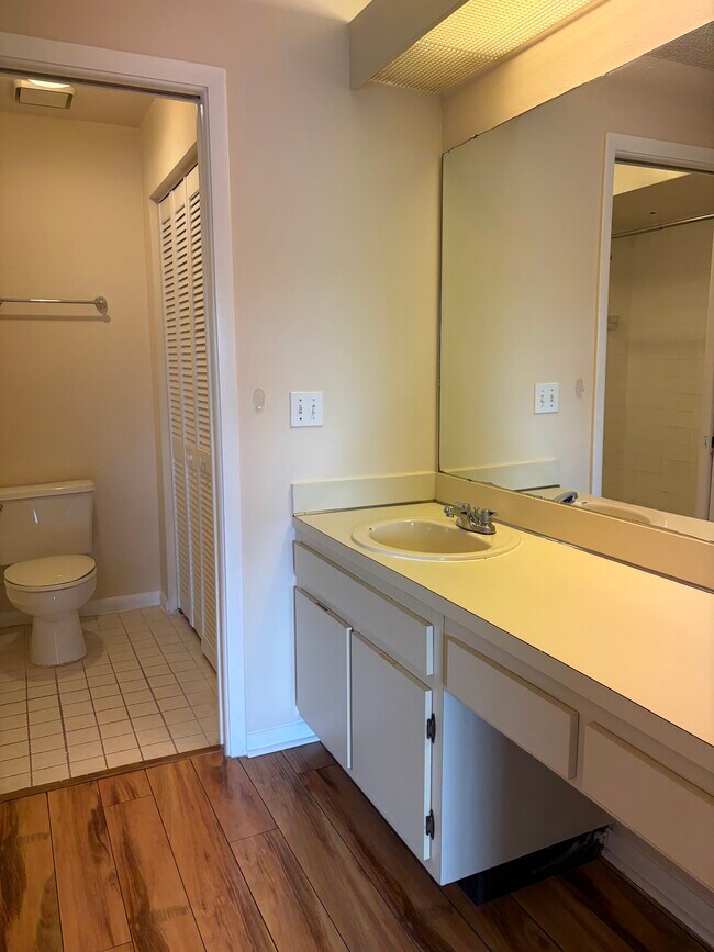 Building Photo - Tamrind Condominium