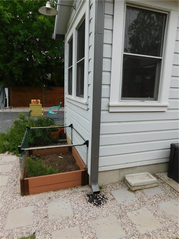 Building Photo - 304 Nelray Blvd