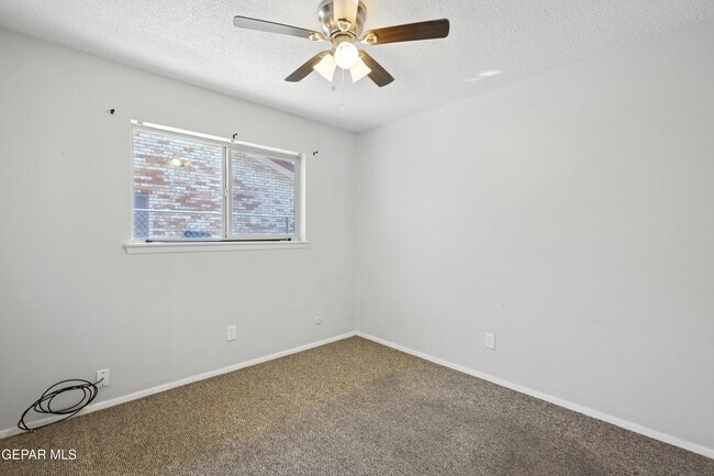Building Photo - 9674 Stonehaven Dr