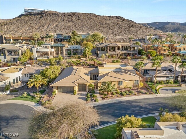 Building Photo - 540 Regents Gate Dr