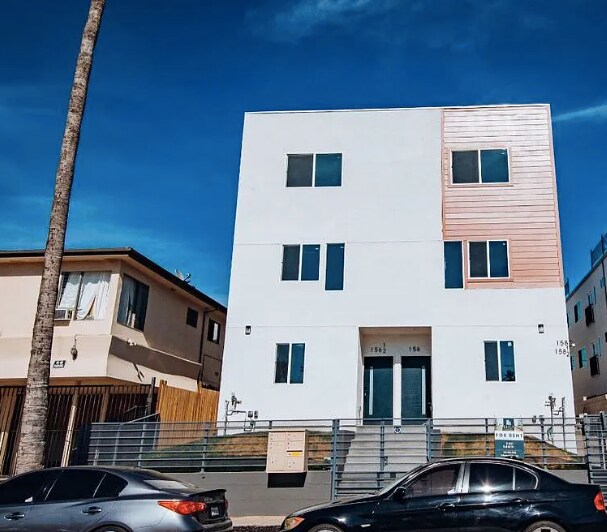 Building Photo - 156 Mariposa Ave