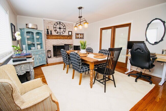 Building Photo - 1508 Hollyberry Ln