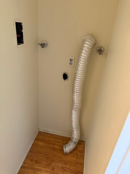 Laundry Hookup - 8900 Foothill Blvd