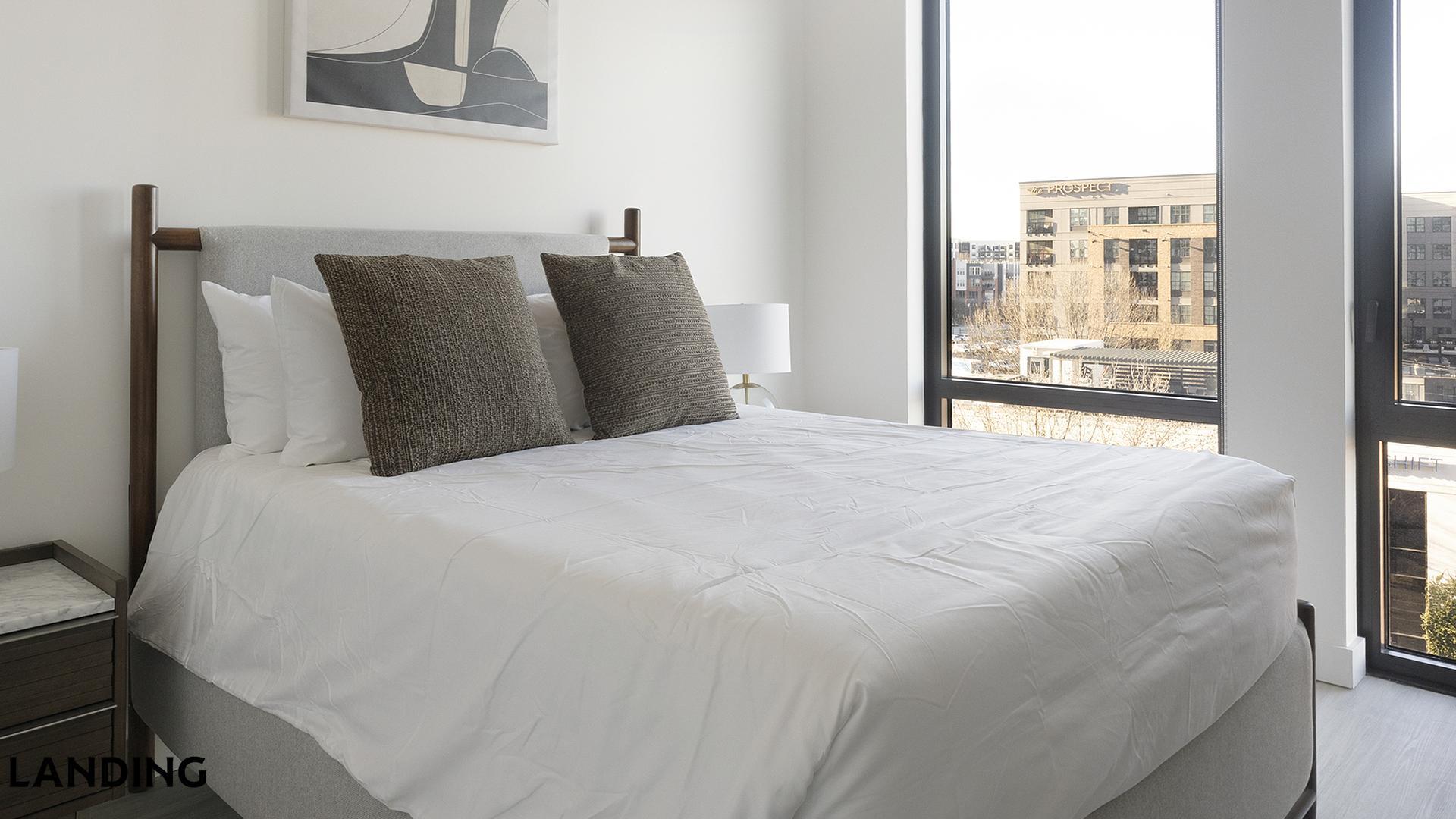 Building Photo - 1007 S Mint St