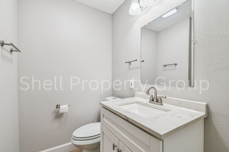 Building Photo - 16901 Melba Ln