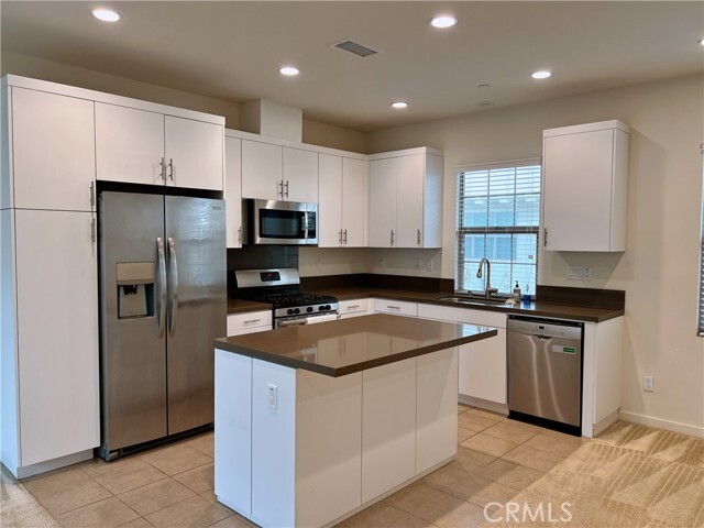 Building Photo - 129 Briarberry