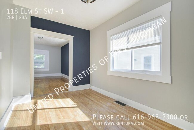 Building Photo - 118 Elm St SW