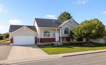 Building Photo - 4-Bed, 3-Bath Lehi Home with Large Backyard and 2-Car Garage