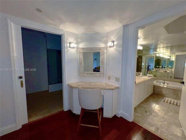 Building Photo - 9559 Collins Ave