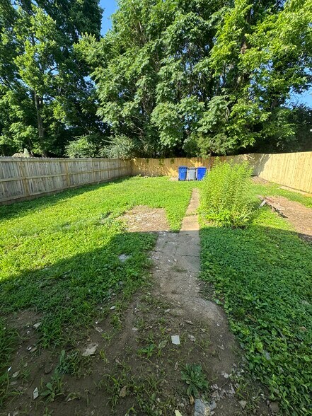Fenced Back Yard - 178 E Sixth St